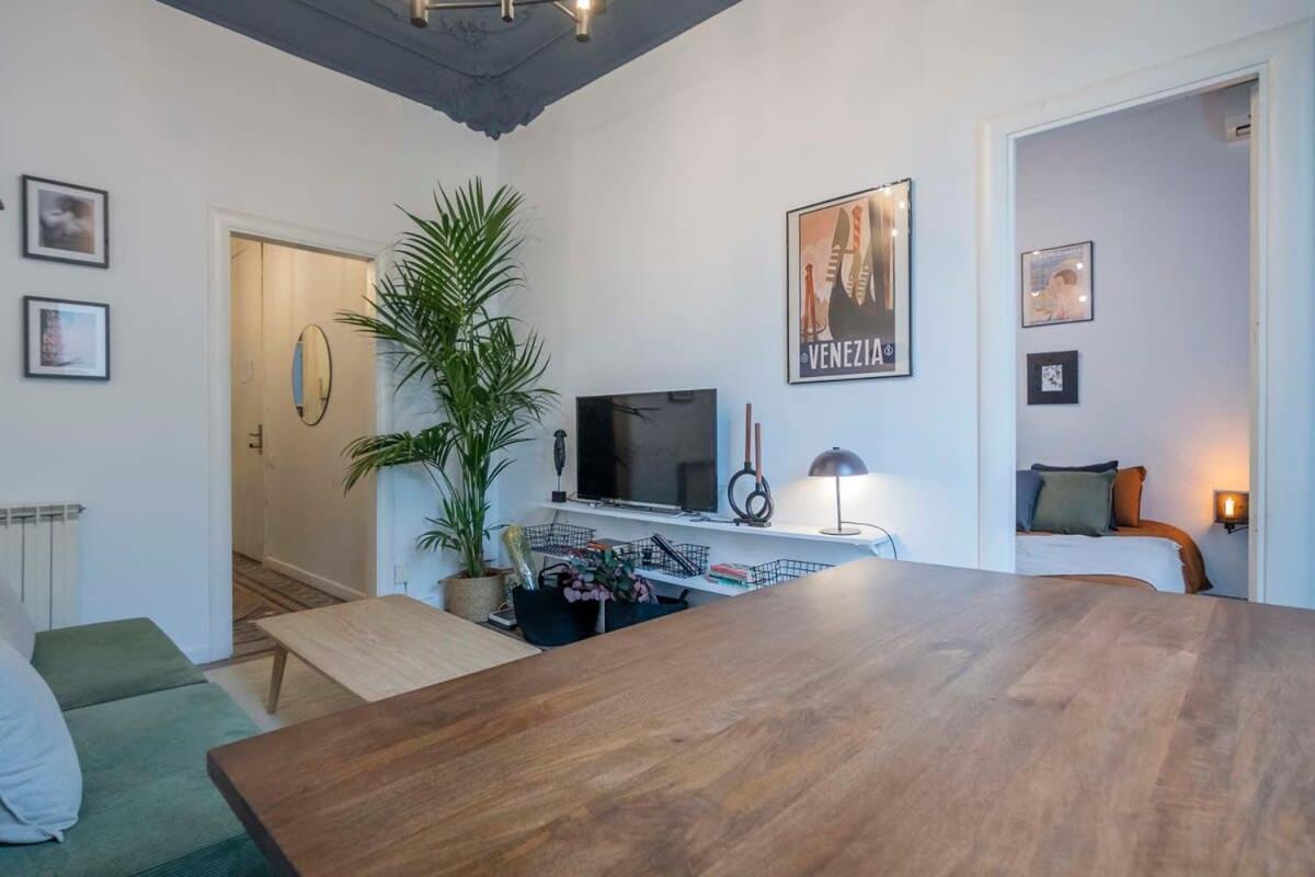 Elegant 4 Bedrooms 3 Bathrooms Catalan Home Barcelona Exteriör bild